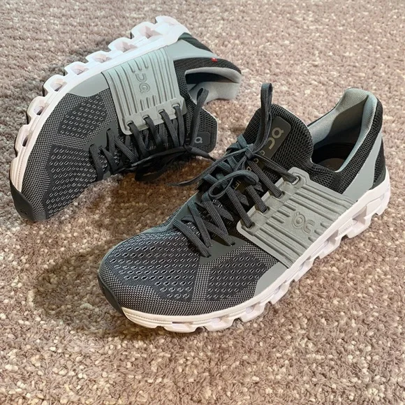 On Cloudswift Running Shoes - Picture 3 of 10